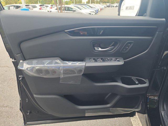 new 2025 Honda Pilot car, priced at $50,895