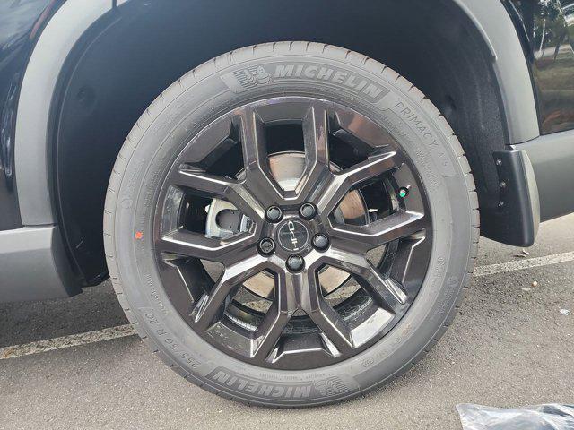 new 2025 Honda Pilot car, priced at $50,895