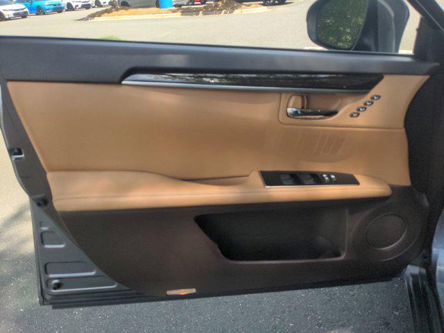 used 2018 Lexus ES 350 car, priced at $27,495
