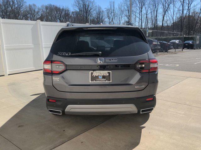 new 2025 Honda Pilot car, priced at $51,150