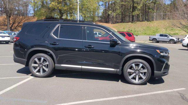 new 2025 Honda Pilot car, priced at $54,575