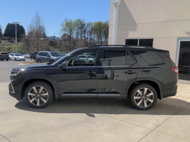 new 2025 Honda Pilot car, priced at $54,575
