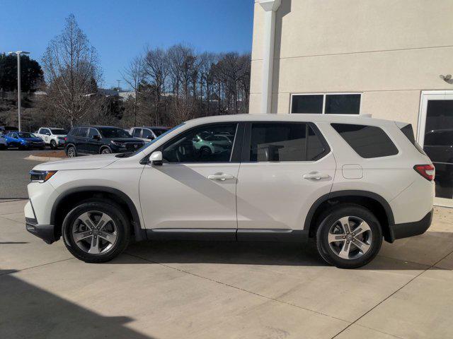 used 2025 Honda Pilot car, priced at $42,995