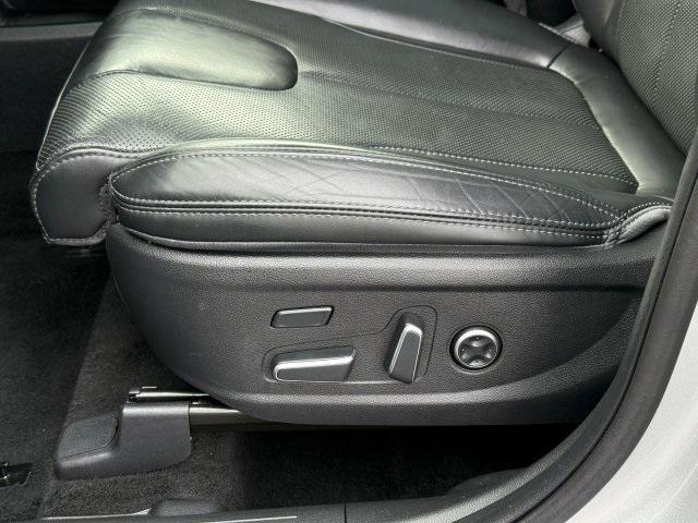 used 2023 Hyundai Santa Fe car, priced at $28,995