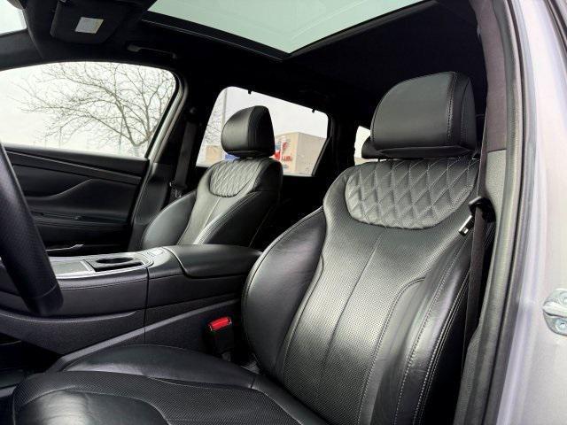 used 2023 Hyundai Santa Fe car, priced at $28,995