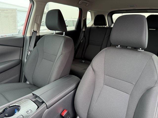new 2025 Nissan Rogue car