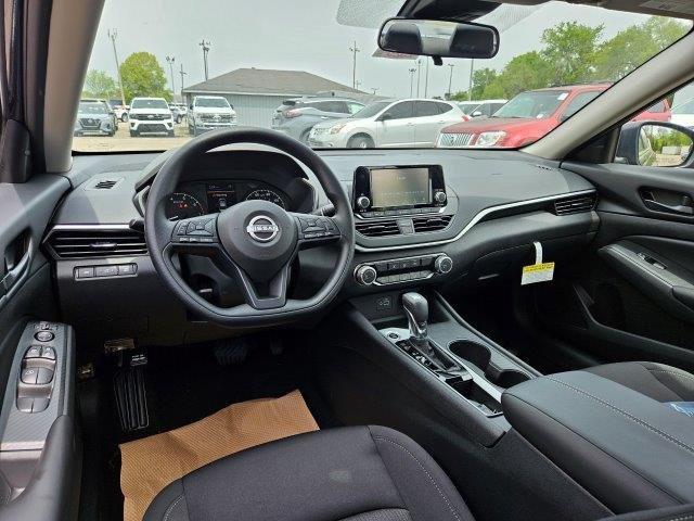 new 2024 Nissan Altima car, priced at $24,951