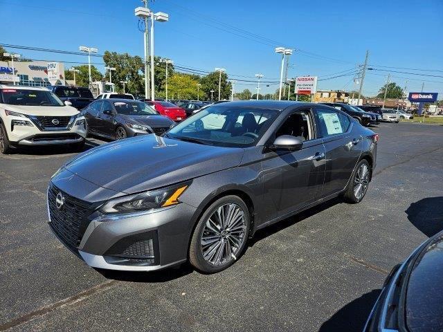 new 2025 Nissan Altima car, priced at $33,785