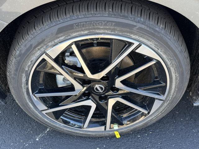 new 2025 Nissan Sentra car, priced at $25,213