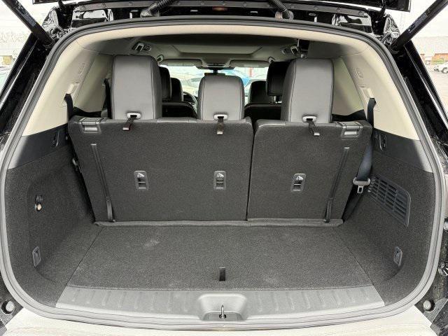 new 2025 Nissan Pathfinder car, priced at $45,572
