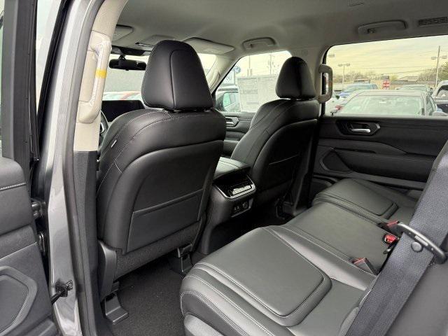new 2025 Nissan Armada car, priced at $60,006