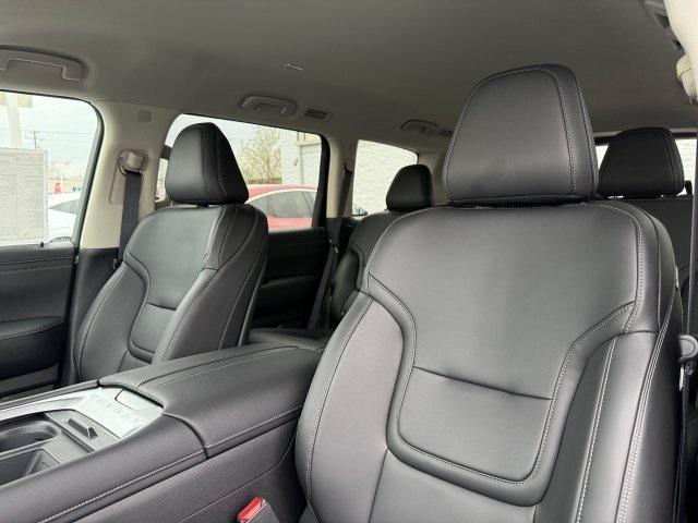 new 2025 Nissan Armada car, priced at $60,006