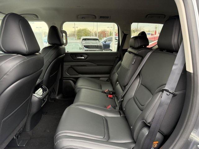 new 2025 Nissan Armada car, priced at $60,006