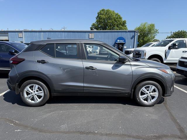 new 2025 Nissan Kicks car, priced at $22,857