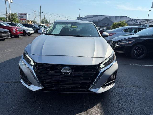 used 2023 Nissan Altima car, priced at $20,809