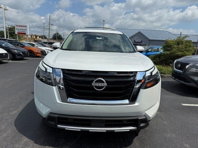 new 2025 Nissan Pathfinder car, priced at $45,723