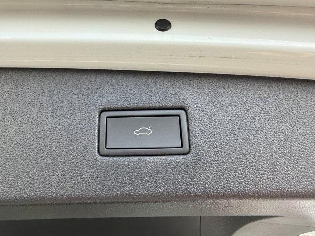 used 2022 Volkswagen Tiguan car, priced at $25,995