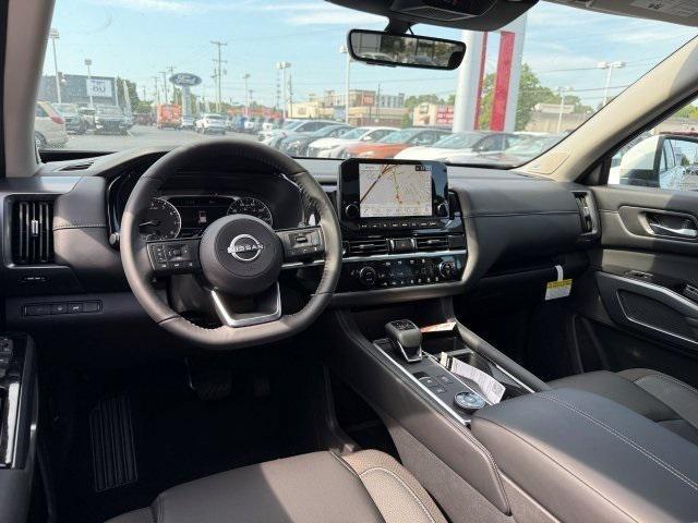 new 2025 Nissan Pathfinder car, priced at $47,325