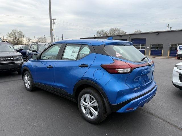 new 2025 Nissan Kicks car, priced at $22,857