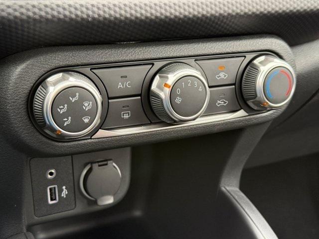 new 2025 Nissan Kicks car, priced at $22,857