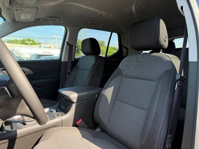 used 2019 Chevrolet Traverse car, priced at $17,383