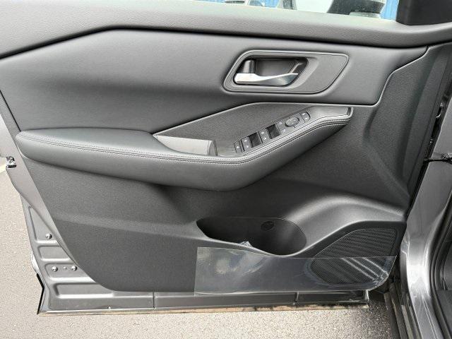 new 2025 Nissan Rogue car, priced at $33,604
