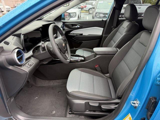 used 2025 Chevrolet Trax car, priced at $22,995