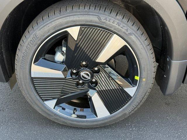 new 2025 Nissan Kicks car, priced at $28,134