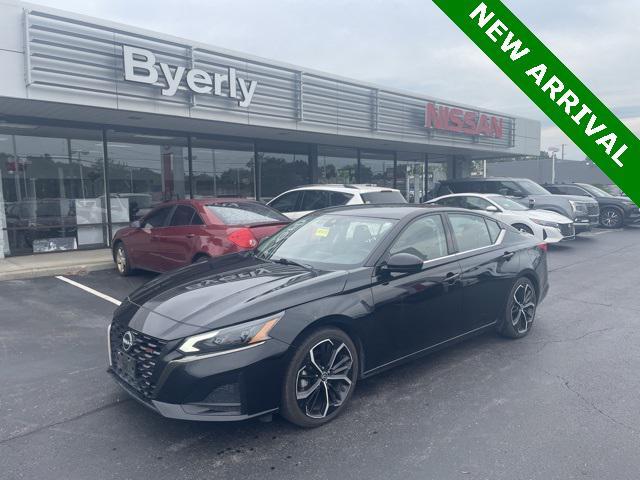 used 2023 Nissan Altima car, priced at $23,250