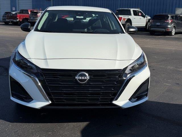 new 2025 Nissan Altima car, priced at $26,295