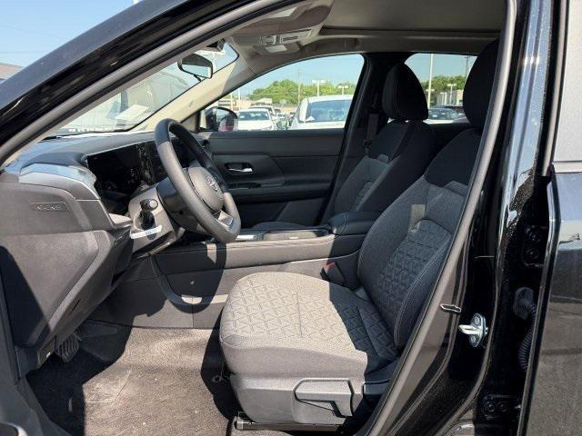 new 2025 Nissan Kicks car, priced at $26,997