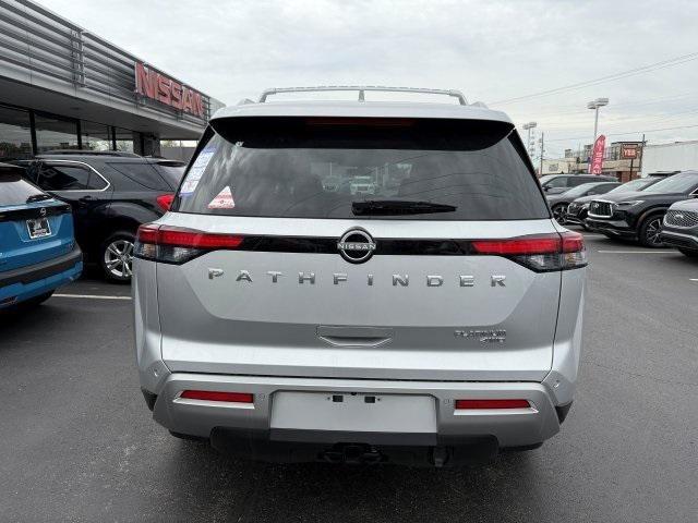new 2025 Nissan Pathfinder car, priced at $50,252