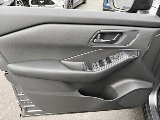 new 2025 Nissan Rogue car, priced at $30,500
