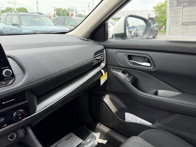 new 2025 Nissan Rogue car, priced at $31,232