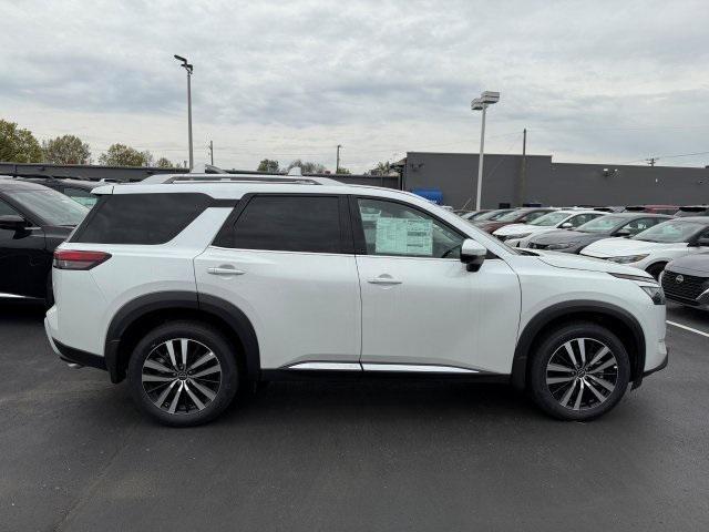 new 2025 Nissan Pathfinder car, priced at $50,141