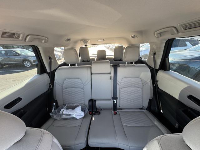 new 2025 Nissan Pathfinder car, priced at $34,572