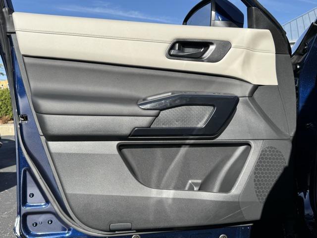 new 2025 Nissan Pathfinder car, priced at $34,572