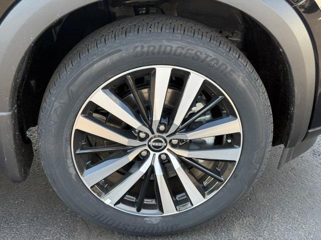 new 2025 Nissan Pathfinder car, priced at $47,467