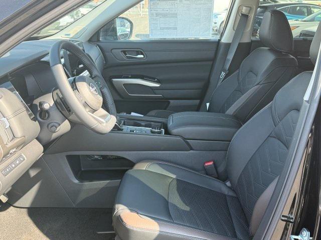 new 2025 Nissan Pathfinder car, priced at $47,467