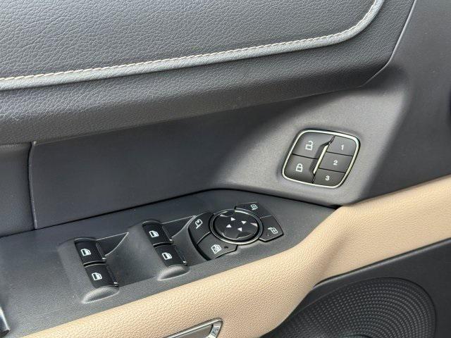 used 2023 Ford Expedition car, priced at $44,499