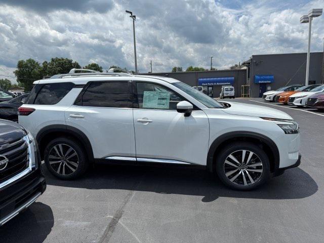 new 2025 Nissan Pathfinder car, priced at $50,508