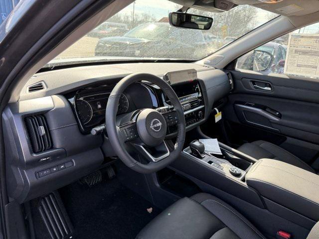 new 2025 Nissan Pathfinder car, priced at $45,572