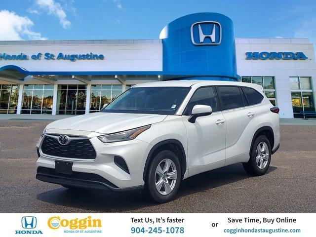 used 2023 Toyota Highlander car, priced at $29,877