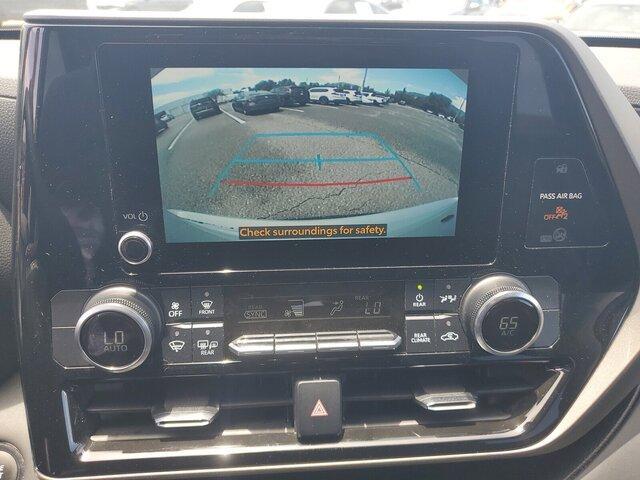 used 2023 Toyota Highlander car, priced at $35,888