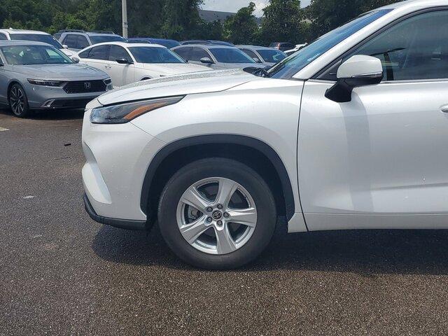 used 2023 Toyota Highlander car, priced at $35,888