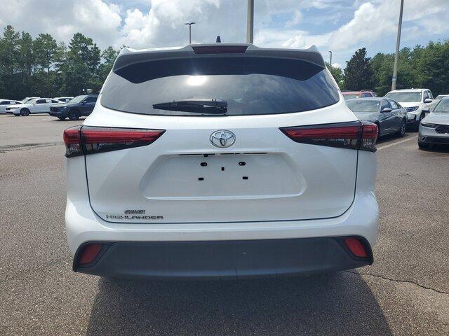 used 2023 Toyota Highlander car, priced at $35,888