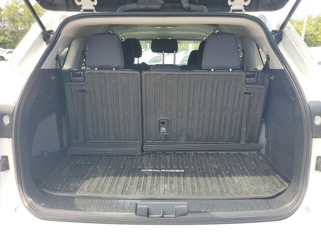 used 2023 Toyota Highlander car, priced at $35,888
