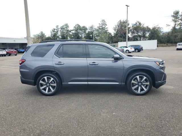 new 2025 Honda Pilot car, priced at $45,238