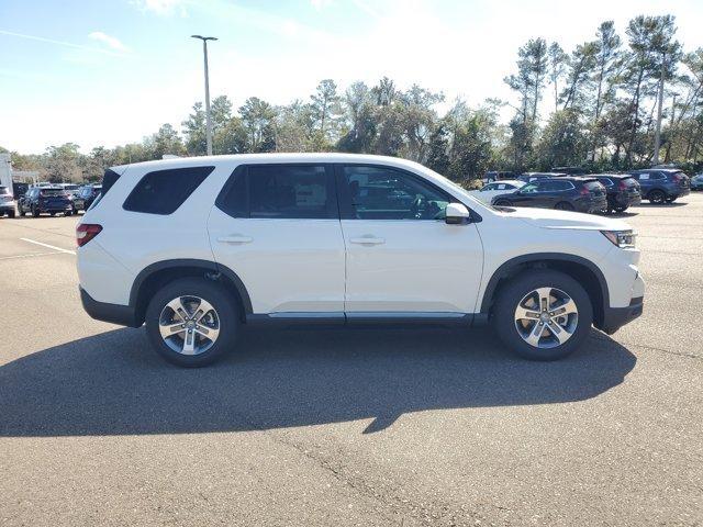 new 2025 Honda Pilot car, priced at $44,650