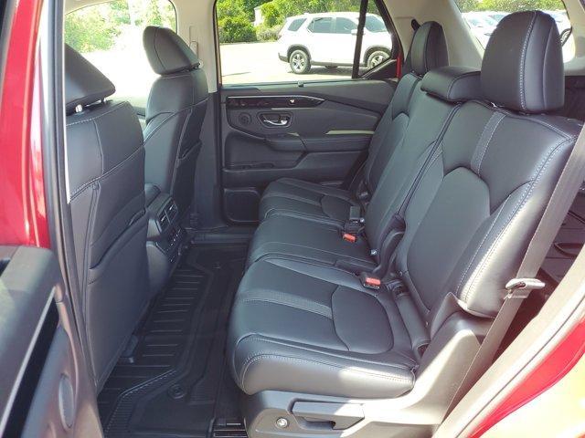 new 2025 Honda Pilot car, priced at $47,658